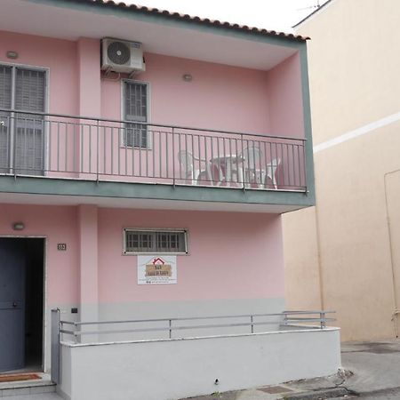 B&B Casa Di Lauro Trecase ภายนอก รูปภาพ